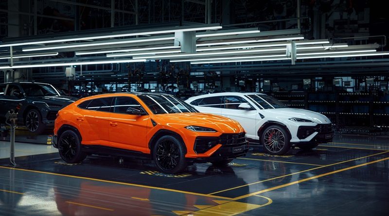 Lamborghini Urus SE ซูเปอร์เอสยูวีปลั๊กอินไฮบริดรุ่นแรกของแบรนด์  ทรงพลังด้วยกำลังเครื่องรวม 800 CV วิ่งไกลถึง 60 กม. ในโหมดไฟฟ้า  พร้อมประสิทธิภาพและประสบการณ์การขับขี่ที่ดีที่สุดในคลาสตามแบบฉบับลัมโบร์กินี