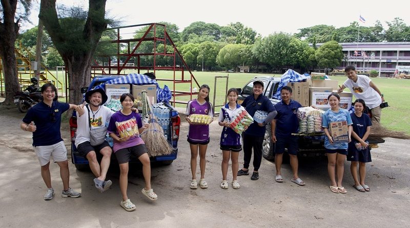 “คนไทยไม่เคยทิ้งกัน” SPIRIT 4×4 ลุยน้ำท่วมให้กำลังใจผู้ประสบภัย จังหวัดน่าน