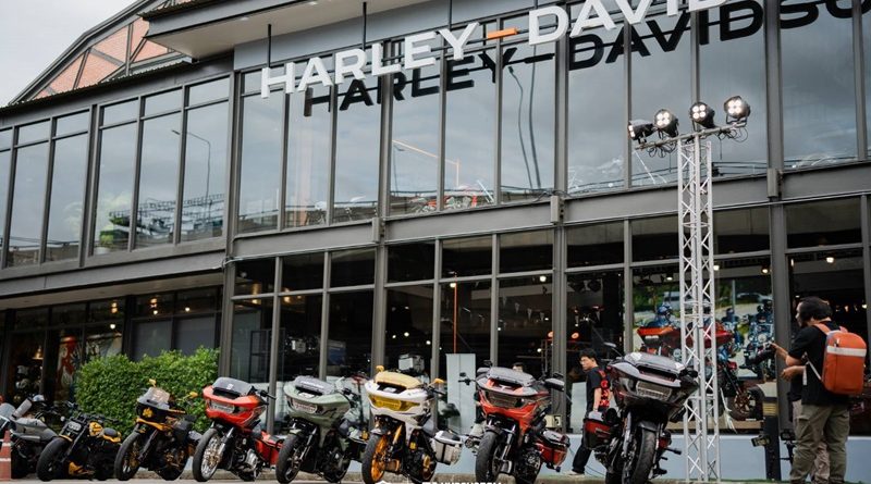 Harley-Davidson Asia & HUGSTICKERCUSTOM เปิดตัว Project Build Your Own Performance Bagger ครั้งแรก