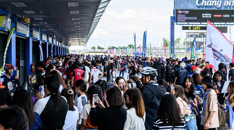 “โอม ภวัต” สร้างปรากฏการณ์ Race Day! แฟนคลับคึกคัก