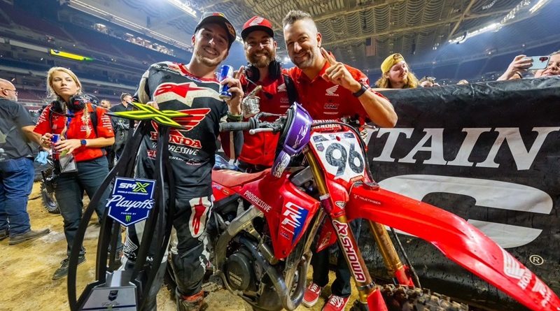 Honda CRF450 ระเบิดพลัง! พาพี่น้อง เจ็ตต์ – ฮันเตอร์ ลอว์เรนซ์ สลับคว้าวินเนอร์