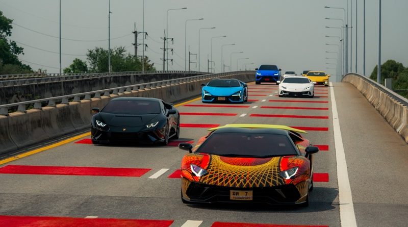 Lamborghini Club Thailand Bull Run at Ayutthaya
