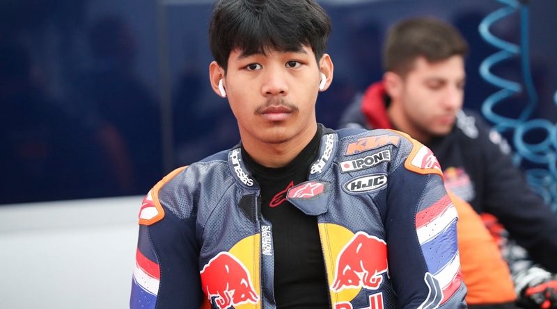 “ไม้คิว-เกียรติศักดิ์”  คว้าท็อป 7 ลุ้นโพเดียม